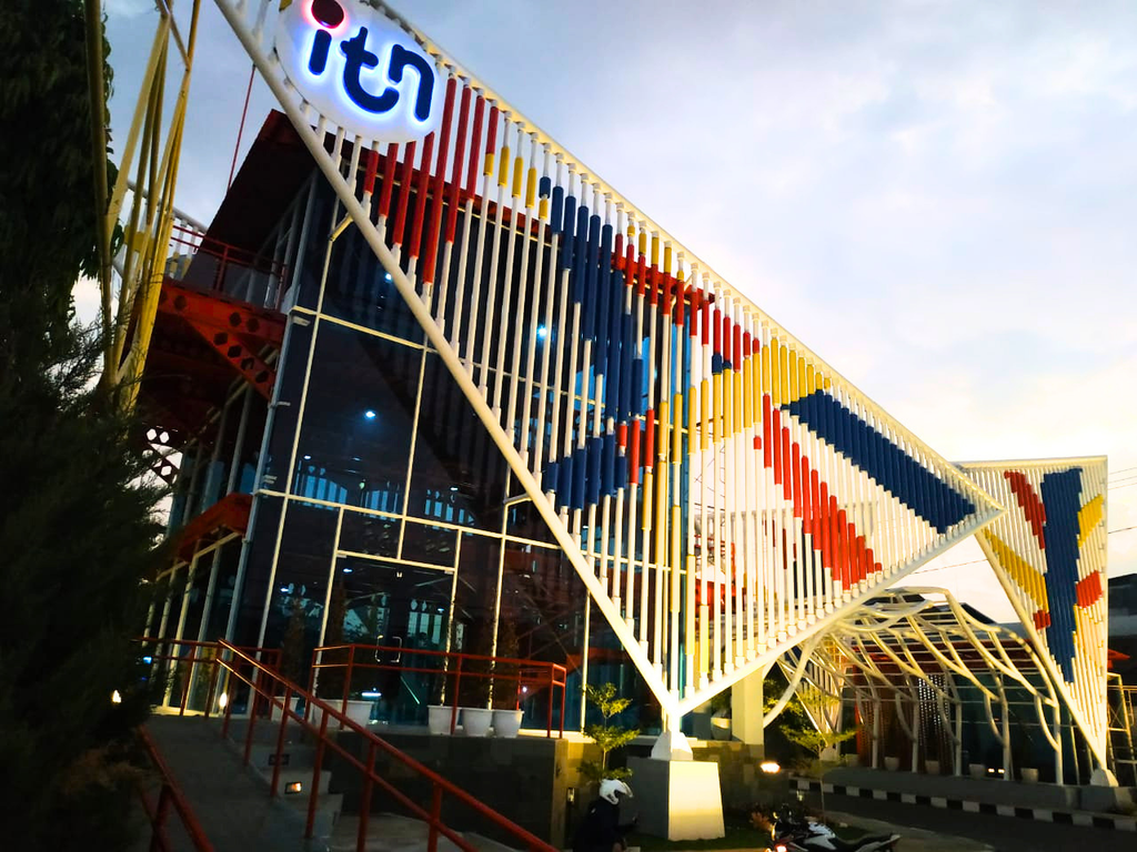INSTITUTE TEKNOLOGI MALANG